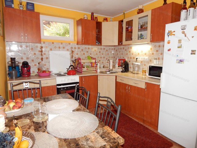 Eladó családi ház, Marcaliban 65 M Ft, 2 szobás