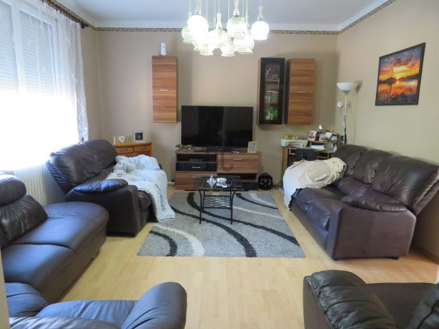 Eladó családi ház, Enyingen 87 M Ft, 6 szobás