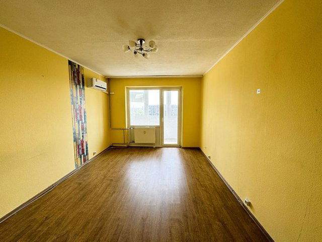 Eladó panellakás, Budapesten, III. kerületben 58.9 M Ft