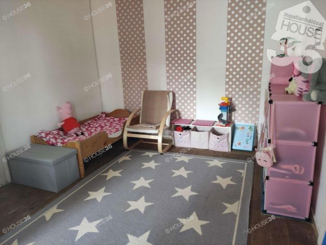 Eladó családi ház, Solton 16.5 M Ft, 3 szobás