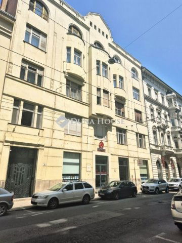 Eladó téglalakás, Budapesten, V. kerületben 79.9 M Ft