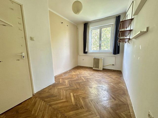 Kiadó panellakás, albérlet, Vácon 160 E Ft / hó, 3 szobás