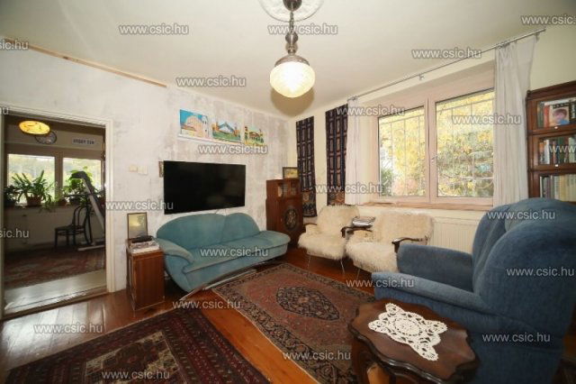 Eladó családi ház, Budapesten, III. kerületben 149.9 M Ft