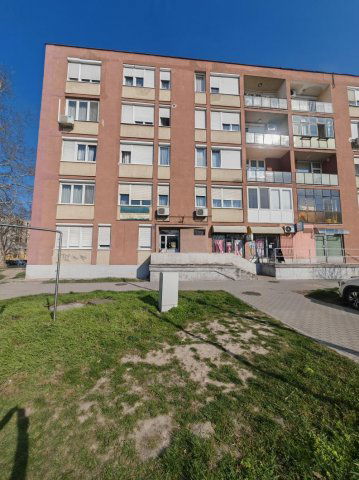 Eladó téglalakás, Tatabányán 39.9 M Ft, 2 szobás