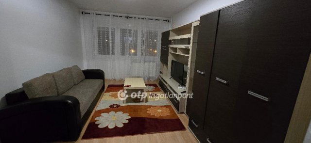 Kiadó panellakás, albérlet, Debrecenben 250 E Ft / hó