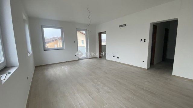 Eladó téglalakás, Dunaharasztin 89.625 M Ft, 3 szobás