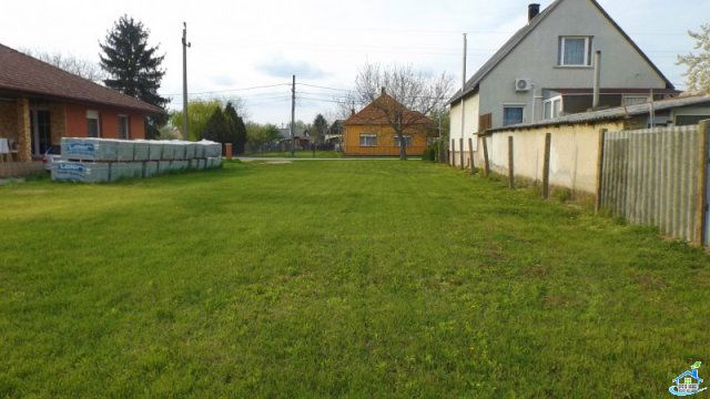 Eladó telek, Ácson 4.2 M Ft / költözzbe.hu