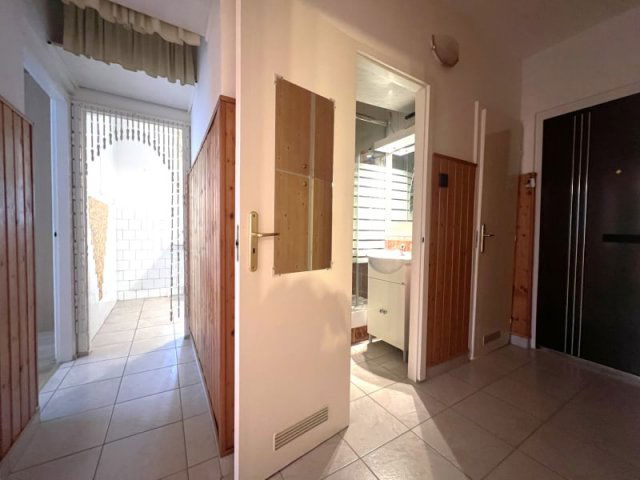 Eladó téglalakás, Budapesten, III. kerületben 64.9 M Ft