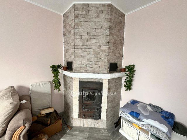 Eladó családi ház, Tápiógyörgyén 29.9 M Ft, 2 szobás