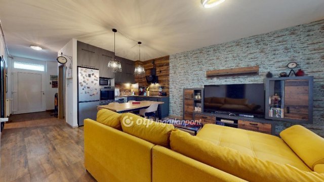 Eladó téglalakás, Nyíregyházán 69.9 M Ft, 3+1 szobás