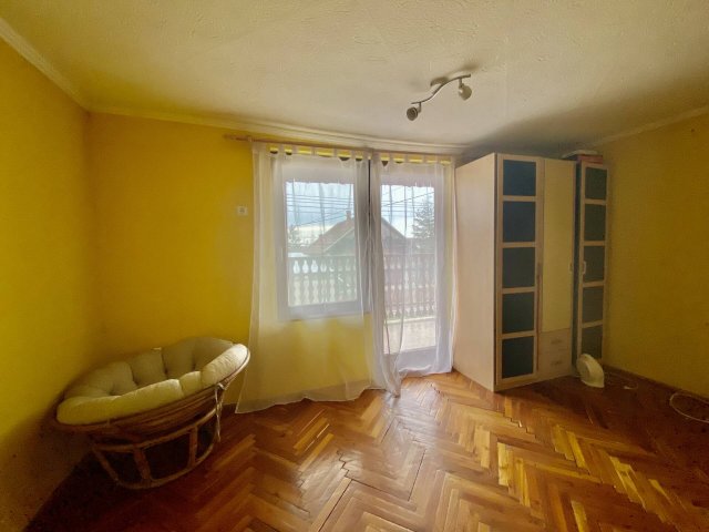 Eladó családi ház, Mezőtúron 35.5 M Ft, 4 szobás