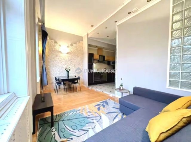 Eladó téglalakás, Budapesten, VI. kerületben 81 M Ft, 2 szobás