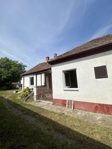 Eladó családi ház, Bősárkányon 29.9 M Ft