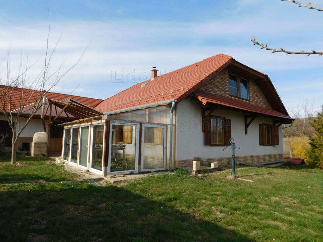 Eladó családi ház, Bábonymegyeren 155 M Ft, 22 szobás
