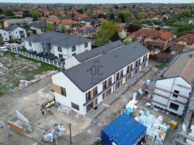 Eladó téglalakás, Dunaharasztin 114.9 M Ft, 4 szobás