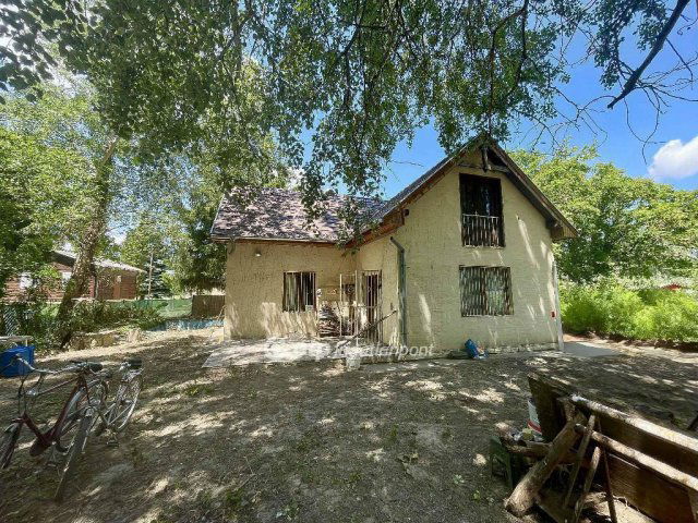 Eladó nyaraló, Ráckevén 47.5 M Ft, 3+1 szobás