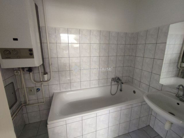 Eladó téglalakás, Kápolnásnyéken 57 M Ft, 1 szobás