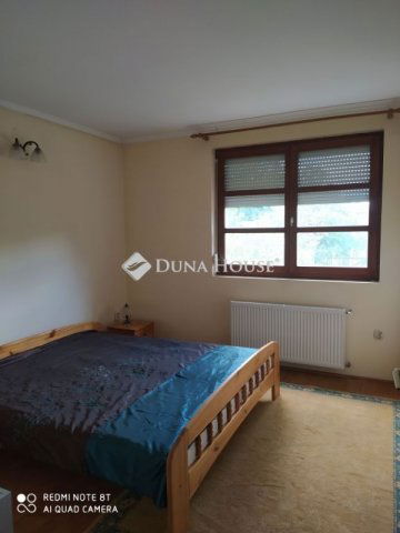 Eladó családi ház, Szigetszentmiklóson 119.99 M Ft, 6+1 szobás