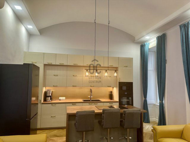 Eladó téglalakás, Budapesten, V. kerületben 259 M Ft, 3 szobás