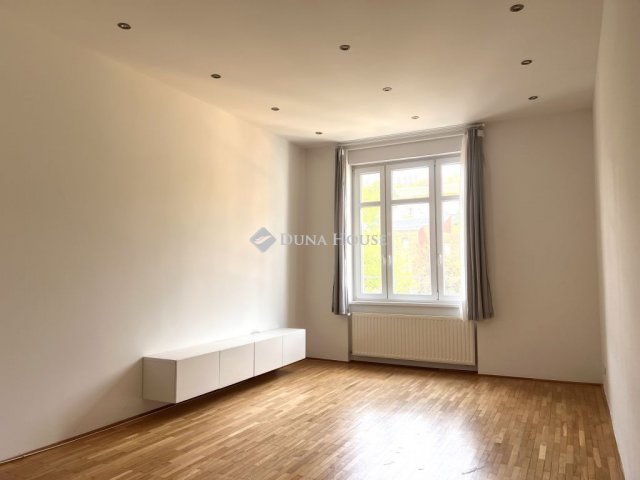 Eladó téglalakás, Budapesten, I. kerületben 143.9 M Ft, 3 szobás