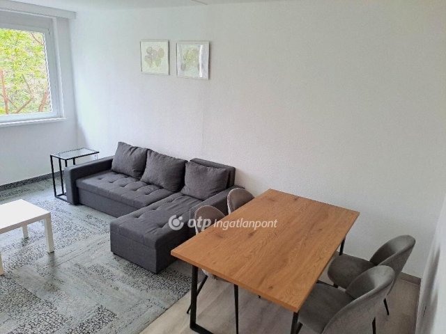 Eladó panellakás, Budapesten, XIV. kerületben 63.9 M Ft, 2 szobás