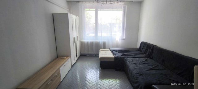 Kiadó panellakás, albérlet, Debrecenben, Sinai Miklós utcában