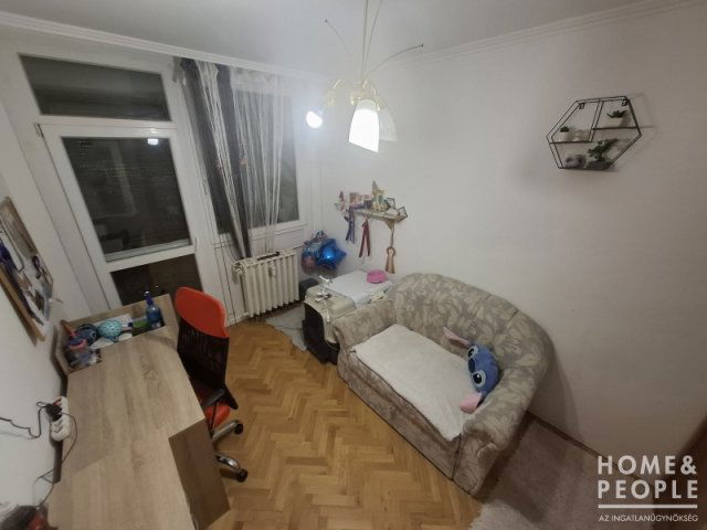 Eladó téglalakás, Szegeden 48.5 M Ft, 2 szobás