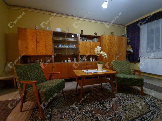 Eladó panellakás, Mosonmagyaróváron 42.9 M Ft, 2 szobás