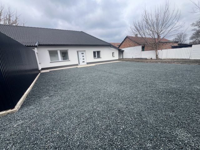 Eladó családi ház, Békéscsabán 43.5 M Ft, 3 szobás