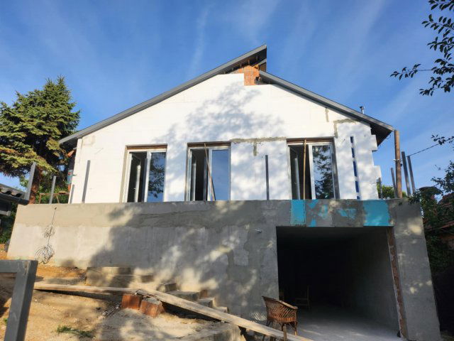 Eladó családi ház, Érden 125 M Ft, 5 szobás