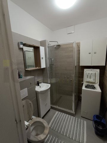 Kiadó téglalakás, albérlet, Szegeden, Nemestakács utcában