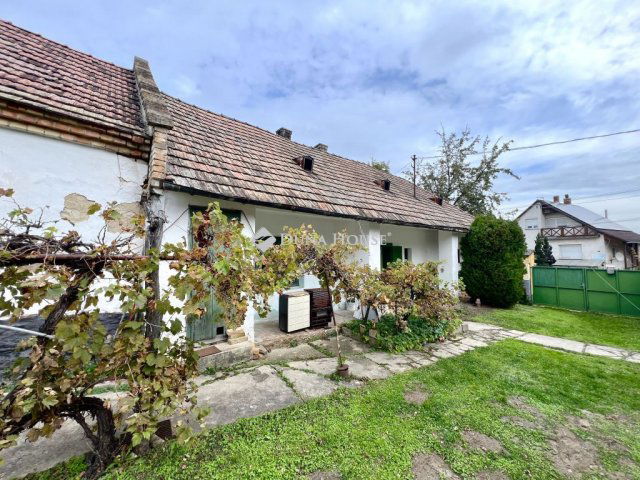 Eladó családi ház, Bakonyszentlászlón 18.9 M Ft, 2 szobás