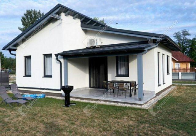 Eladó családi ház, Balatonőszödön 125 M Ft, 3 szobás