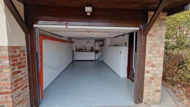 Eladó családi ház, Szigetszentmiklóson 99.9 M Ft, 3 szobás
