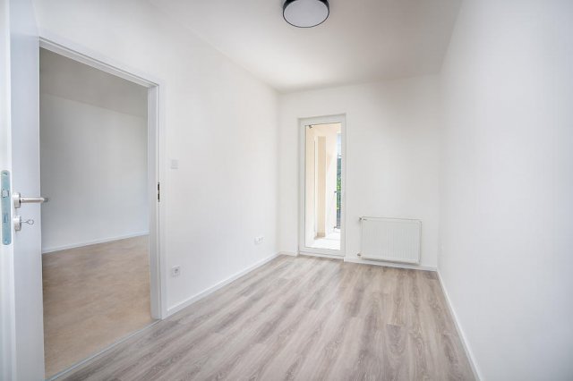 Eladó téglalakás, Szigetszentmiklóson, Bajcsy-Zsilinszky utcában