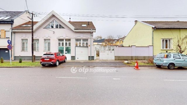 Eladó téglalakás, Nyíregyházán 112.8 M Ft, 3 szobás