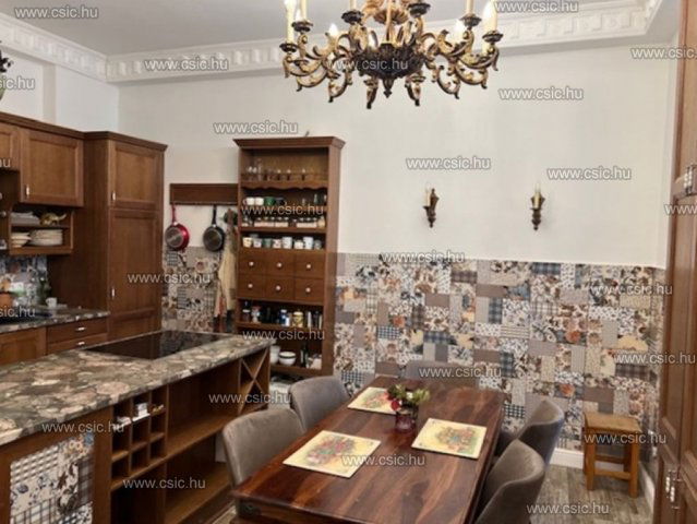 Eladó téglalakás, Budapesten, II. kerületben 200 M Ft, 2 szobás