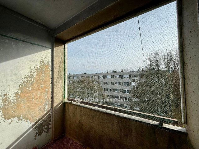 Eladó panellakás, Miskolcon 36.99 M Ft, 2+1 szobás