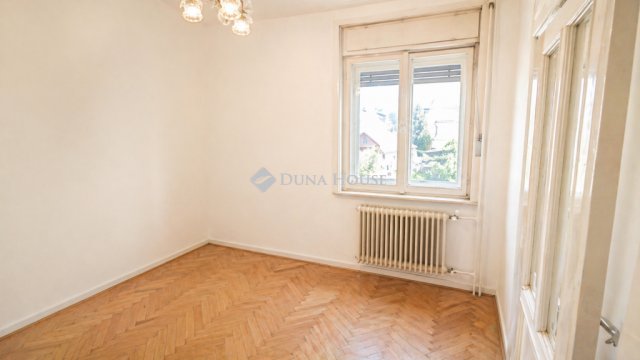 Eladó családi ház, Budapesten, XVI. kerületben, Hősök fasorán