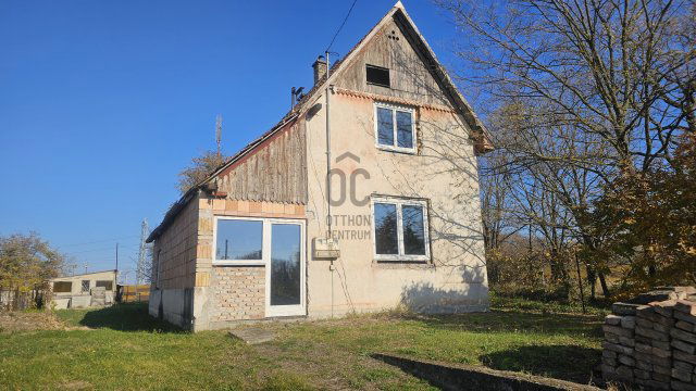 Eladó családi ház, Taksonyon 49.9 M Ft, 3 szobás