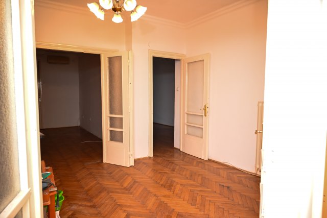 Eladó téglalakás, Budapesten, VII. kerületben 114 M Ft, 3 szobás