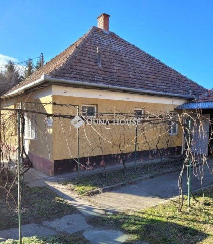 Eladó családi ház, Pakson 26.9 M Ft, 3 szobás