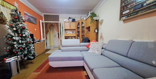 Eladó panellakás, Gyulán 26.8 M Ft, 2 szobás