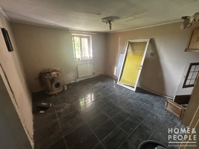 Eladó családi ház, Domaszéken 13.9 M Ft, 2 szobás