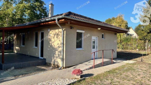 Eladó családi ház, Kecskeméten 65 M Ft, 2 szobás