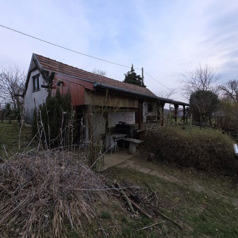 Eladó nyaraló, Káváson 7.5 M Ft, 1 szobás
