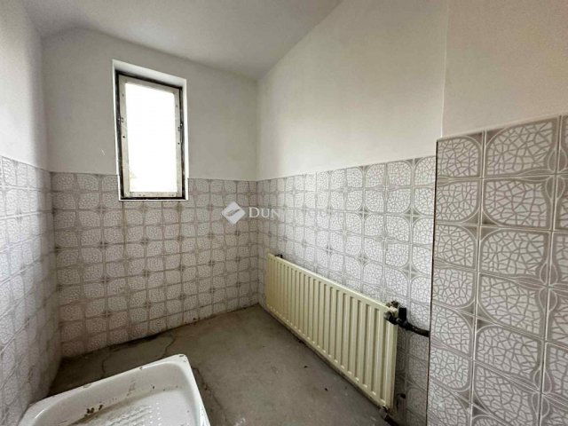 Eladó családi ház, Iregszemcsén 34.9 M Ft, 6 szobás