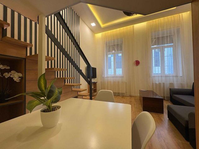 Eladó téglalakás, VI. kerületben, Vörösmarty utcában