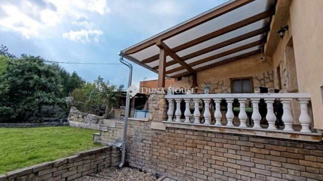 Eladó családi ház, Mohácson 138 M Ft, 4 szobás