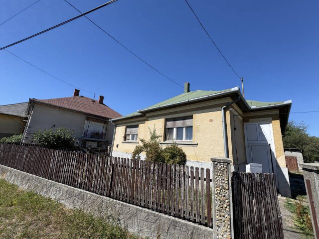 Eladó családi ház, Sajókazán 13.9 M Ft, 3 szobás